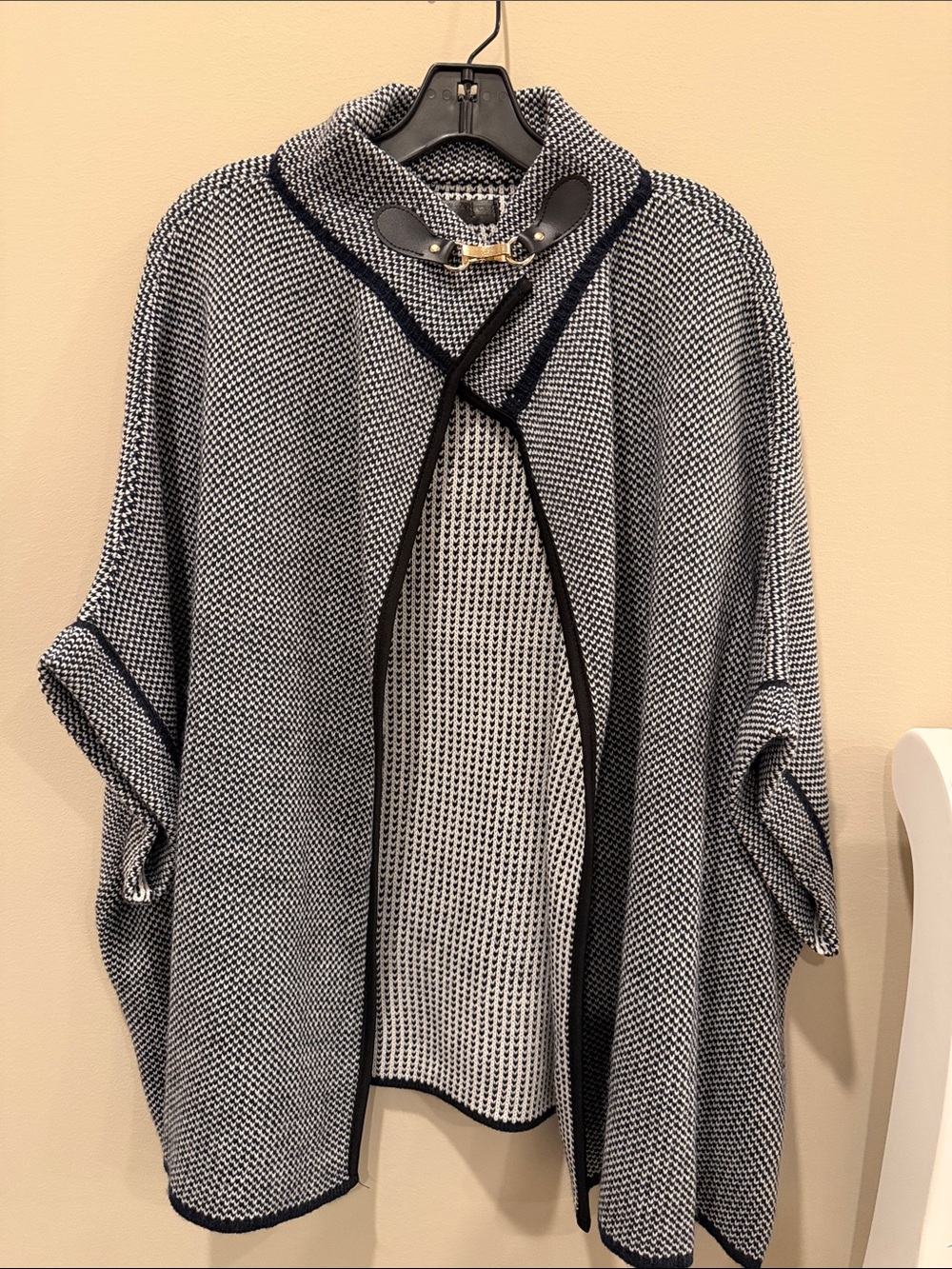 Black & White Open-Front Knit Poncho with Buckle Collar